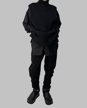 TURTLENECK KNITTED VEST